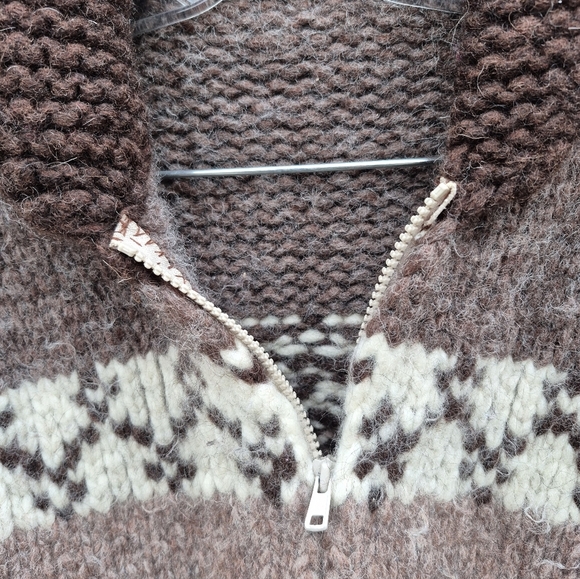 Vintage Cowichan Cardigan Sweater Thick Warm Wool - Picture 17 of 17